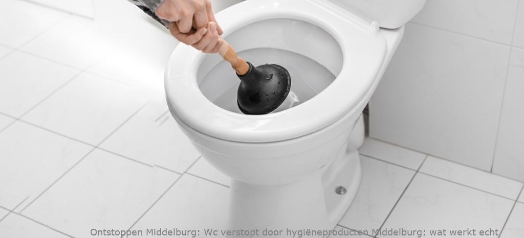 Wc verstopt door hygiëneproducten Middelburg: wat werkt echt
